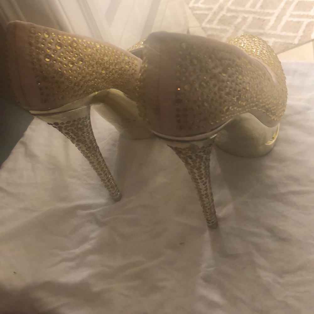 Shoes - Picture 3 of 3